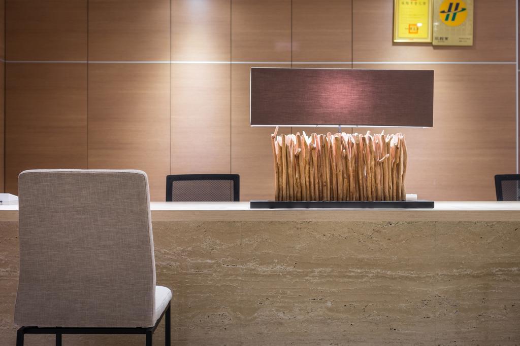 Wemeet Hotel Pingtung Extérieur photo
