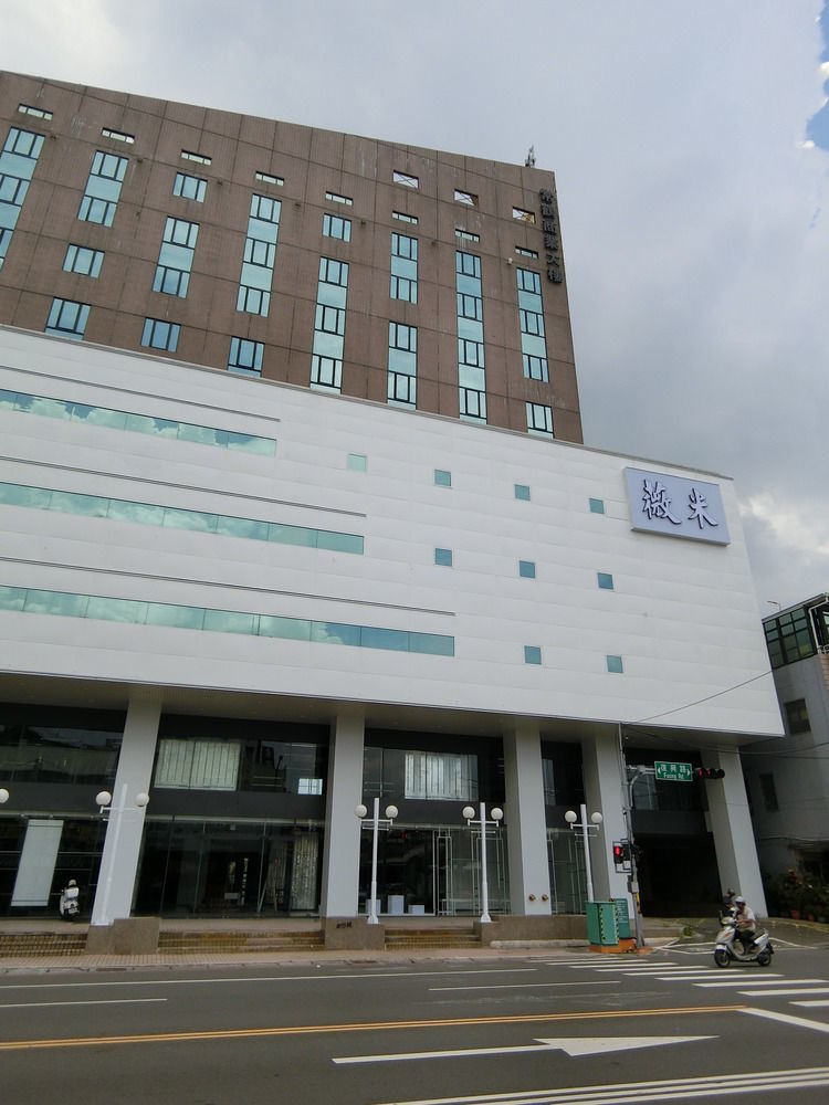 Wemeet Hotel Pingtung Extérieur photo