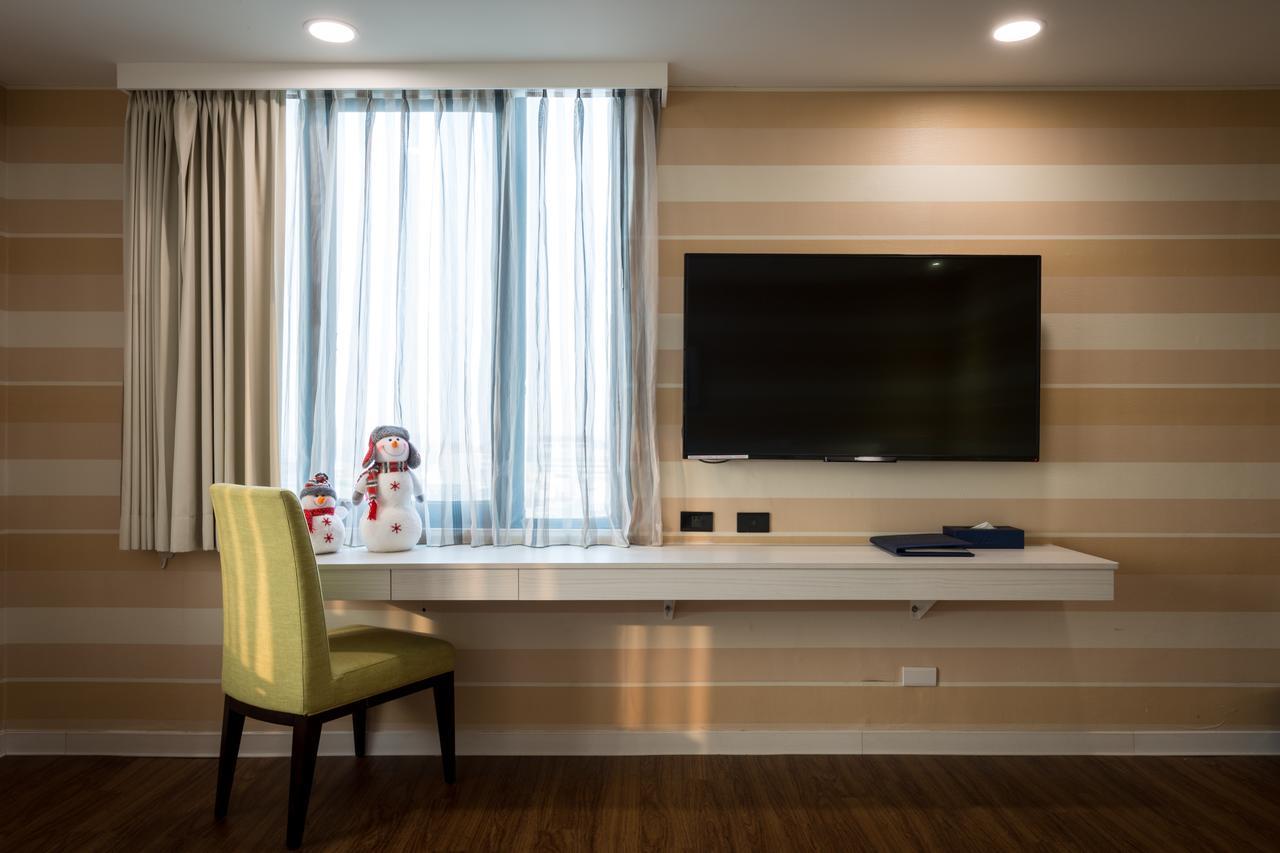Wemeet Hotel Pingtung Extérieur photo