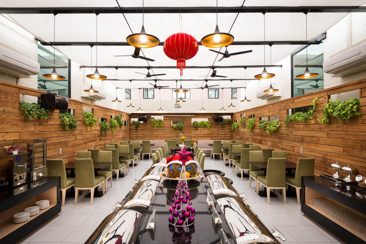 Wemeet Hotel Pingtung Extérieur photo